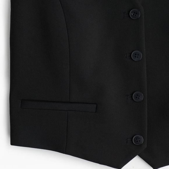 Must Go‼️ NWT H&M Suit Vest. Read Description 👇 - Picture 3 of 4